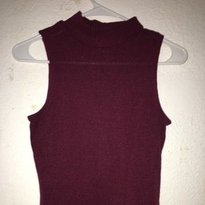 Burgundy turtle neck ✨